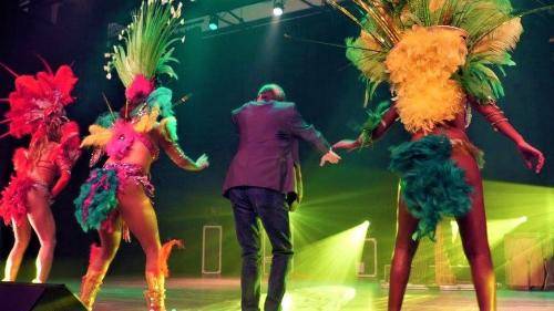 sambashow, braziliaanse danseressen, interactie